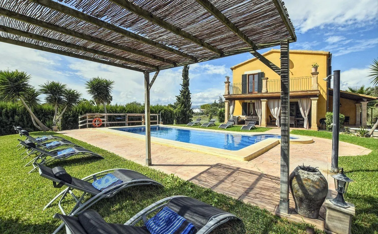 Holiday home Gemuetliches Ferienhaus Mit Pool Inca